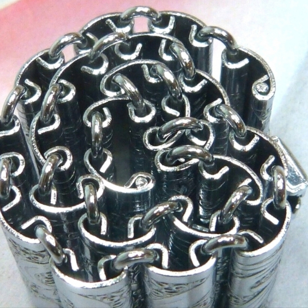 *RARE* Vintage Bright Finish Stainless Steel Embossed Book-Chain Link Bracelet - Picture 5 of 11